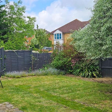 Potter'S Escape-Walking Distance From The Studios! Abbots Langley Esterno foto